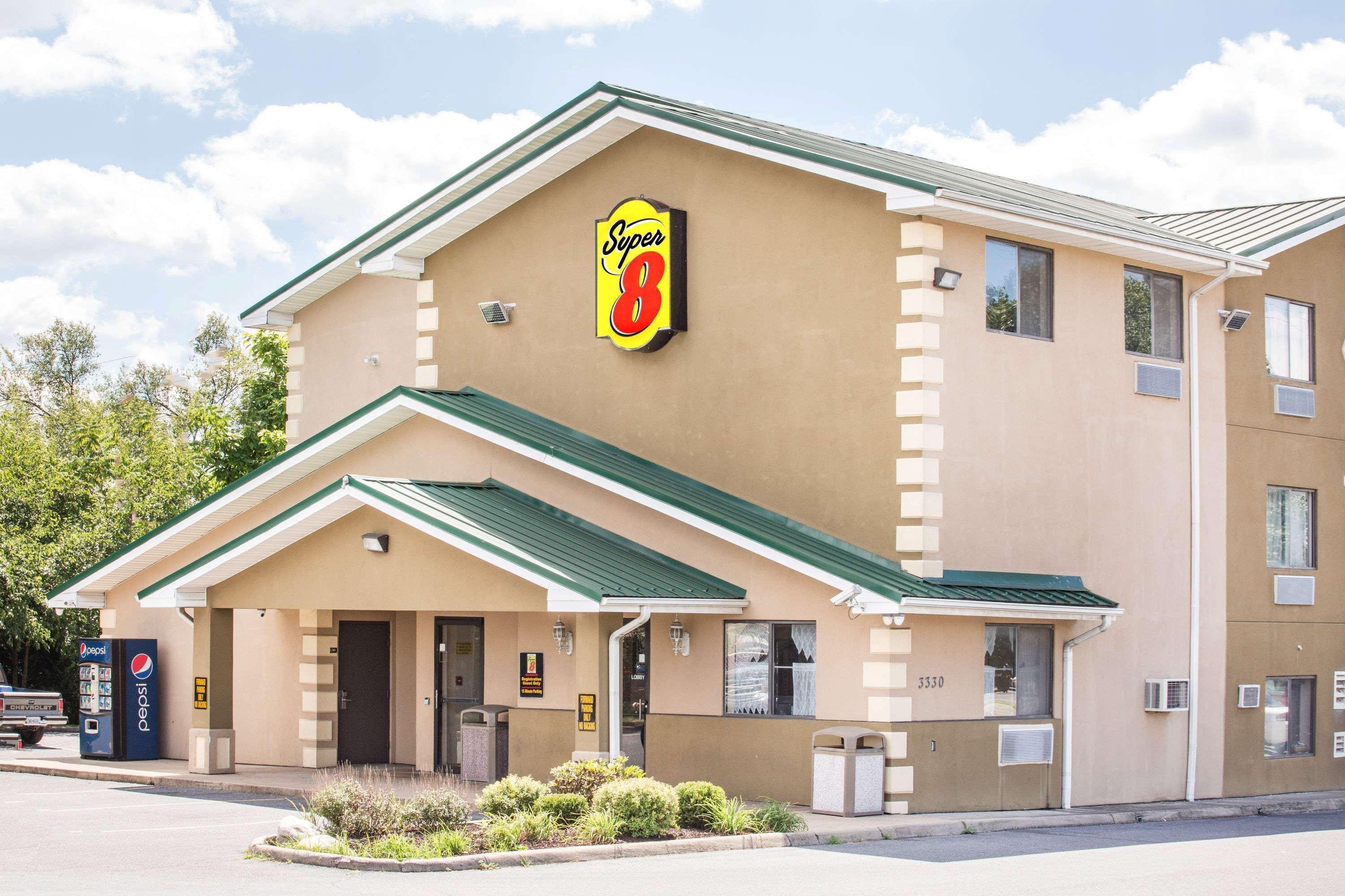 Motel Super 8 By Wyndham Harrisonburg Exterior foto